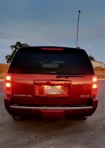 2008 GMC Yukon XL Denali   - Photo 21 - Converse, TX 78109