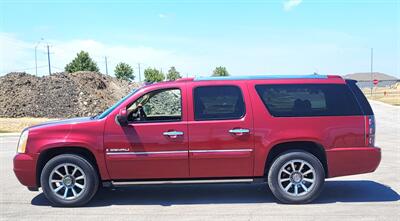 2008 GMC Yukon XL Denali   - Photo 10 - Converse, TX 78109