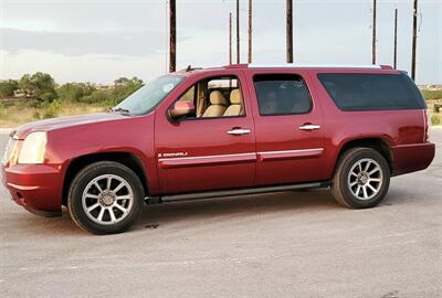 2008 GMC Yukon XL Denali   - Photo 12 - Converse, TX 78109
