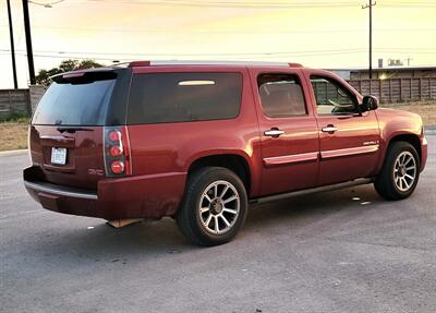 2008 GMC Yukon XL Denali   - Photo 9 - Converse, TX 78109