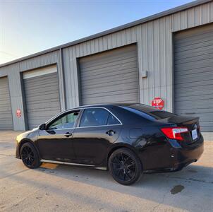 2012 Toyota Camry L   - Photo 6 - Converse, TX 78109