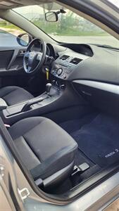 2012 Mazda MAZDA3 i Touring   - Photo 11 - Converse, TX 78109