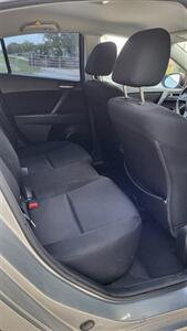 2012 Mazda MAZDA3 i Touring   - Photo 10 - Converse, TX 78109