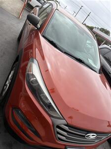 2016 Hyundai TUCSON SE - Photo 2 - Oceanside, CA 92054