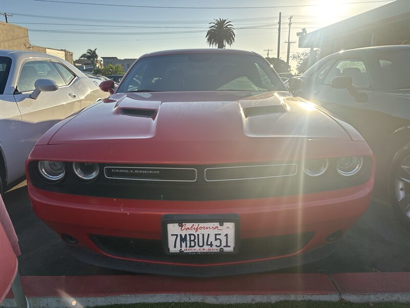 2015 Dodge Challenger SXT  
