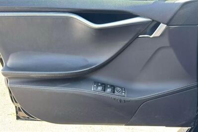2014 Tesla Model S Sedan 4D   - Photo 21 - San Jose, CA 95128
