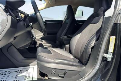 2014 Tesla Model S Sedan 4D   - Photo 10 - San Jose, CA 95128