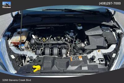 2018 Ford Focus SE Hatchback 4D   - Photo 22 - San Jose, CA 95128