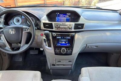 2016 Honda Odyssey SE Minivan 4D   - Photo 18 - San Jose, CA 95128