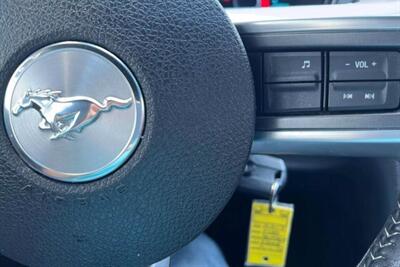 2013 Ford Mustang V6 Coupe 2D   - Photo 20 - San Jose, CA 95128