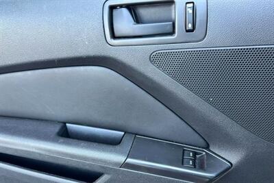 2013 Ford Mustang V6 Coupe 2D   - Photo 18 - San Jose, CA 95128
