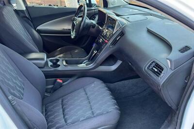 2014 Chevrolet Volt Sedan 4D   - Photo 27 - San Jose, CA 95128