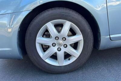 2006 Toyota Avalon XL Sedan 4D   - Photo 8 - San Jose, CA 95128