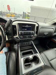 2016 GMC Sierra 2500HD SLT   - Photo 14 - Albany, OR 97322