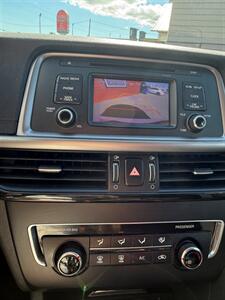 2017 Kia Optima LX   - Photo 16 - Albany, OR 97322
