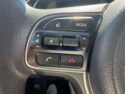 2017 Kia Optima LX   - Photo 15 - Albany, OR 97322