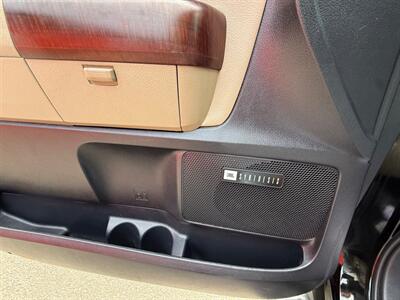 2012 Toyota Sequoia Platinum   - Photo 12 - Albany, OR 97322