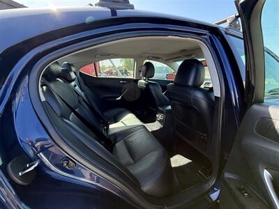 2012 Lexus IS 250   - Photo 7 - Albany, OR 97322