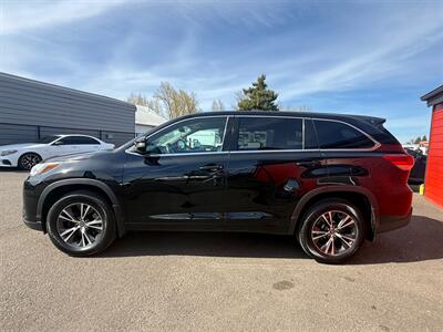 2018 Toyota Highlander LE Plus   - Photo 5 - Albany, OR 97322