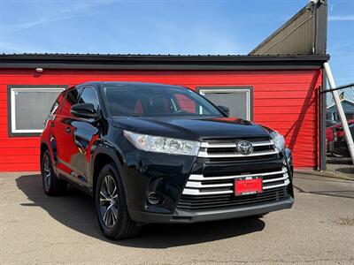 2018 Toyota Highlander LE Plus   - Photo 1 - Albany, OR 97322