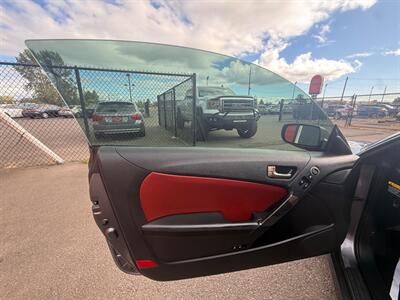2013 Hyundai Genesis Coupe 2.0T R-Spec   - Photo 12 - Albany, OR 97322