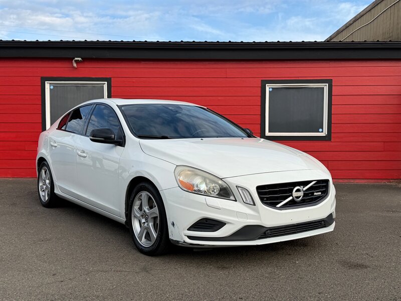 2013 Volvo S60 T6 R-Design Platinum