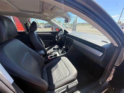 2021 Volkswagen Passat SE   - Photo 6 - Albany, OR 97322