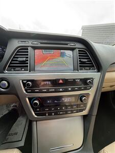 2017 Hyundai SONATA Sport   - Photo 13 - Albany, OR 97322