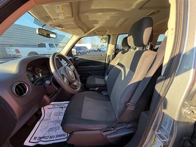2017 Jeep Patriot Sport   - Photo 9 - Albany, OR 97322