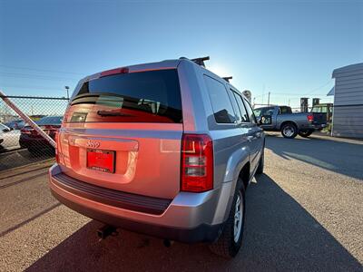 2017 Jeep Patriot Sport   - Photo 3 - Albany, OR 97322