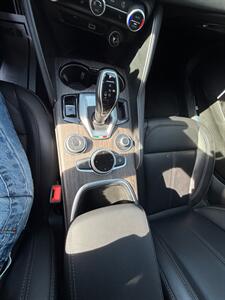 2022 Alfa Romeo Giulia Ti   - Photo 15 - Albany, OR 97322