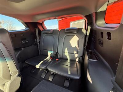 2017 Hyundai SANTA FE SE Ultimate   - Photo 12 - Albany, OR 97322