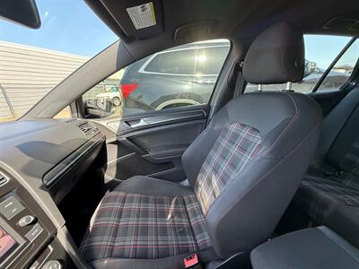 2018 Volkswagen Golf GTI S   - Photo 15 - Albany, OR 97322