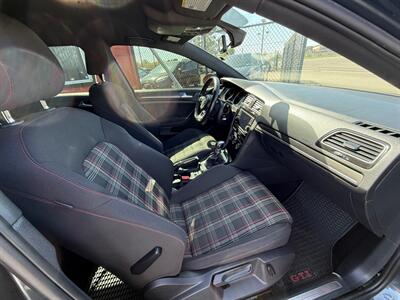 2018 Volkswagen Golf GTI S   - Photo 8 - Albany, OR 97322