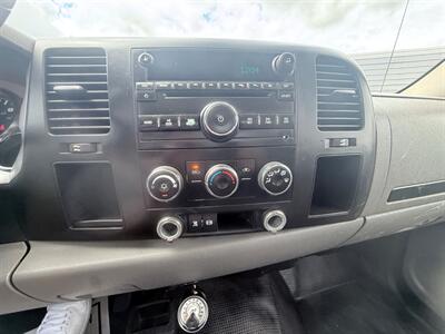 2011 GMC Sierra 2500HD Work Truck   - Photo 8 - Albany, OR 97322
