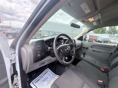 2011 GMC Sierra 2500HD Work Truck   - Photo 16 - Albany, OR 97322