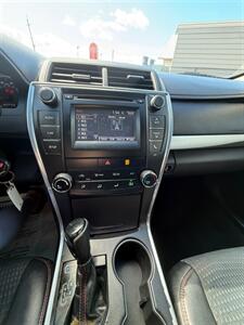 2015 Toyota Camry SE   - Photo 11 - Albany, OR 97322