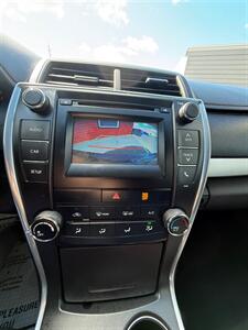 2015 Toyota Camry SE   - Photo 14 - Albany, OR 97322