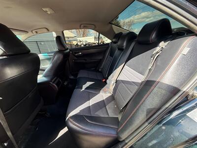 2015 Toyota Camry SE   - Photo 7 - Albany, OR 97322