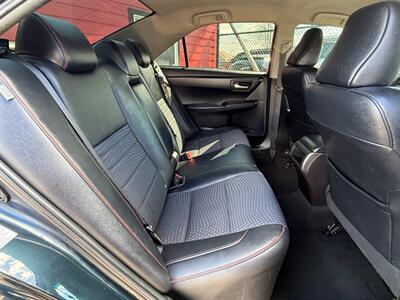 2015 Toyota Camry SE   - Photo 5 - Albany, OR 97322