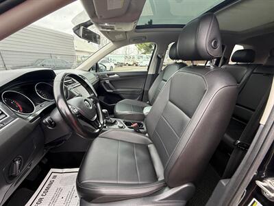 2018 Volkswagen Tiguan 2.0T SE 4Motion   - Photo 8 - Albany, OR 97322