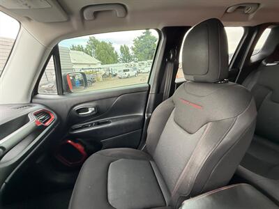 2017 Jeep Renegade Trailhawk   - Photo 16 - Albany, OR 97322