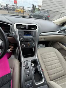 2018 Ford Fusion SE   - Photo 13 - Albany, OR 97322