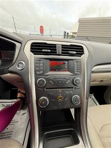 2018 Ford Fusion SE   - Photo 11 - Albany, OR 97322