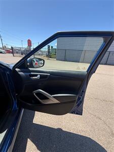 2016 Hyundai VELOSTER Turbo R-Spec   - Photo 11 - Albany, OR 97322