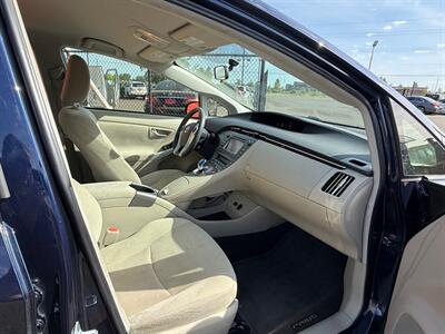 2014 Toyota Prius Two   - Photo 6 - Albany, OR 97322