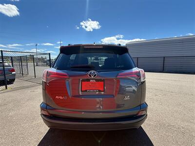 2017 Toyota RAV4 LE   - Photo 4 - Albany, OR 97322