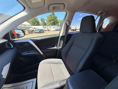 2017 Toyota RAV4 LE   - Photo 14 - Albany, OR 97322