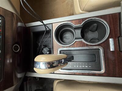 2011 Ford Expedition XLT   - Photo 16 - Albany, OR 97322