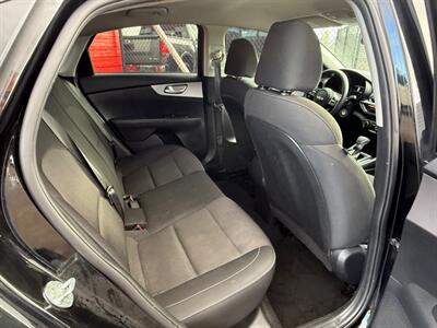 2023 Kia Forte LXS   - Photo 10 - Albany, OR 97322